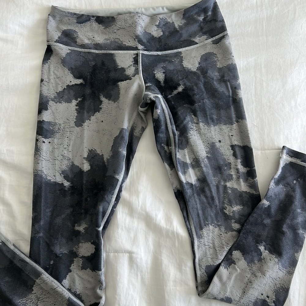 Lululemon tie dye leggings